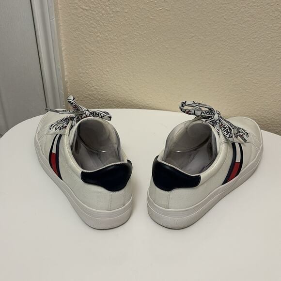 Womens Sz 9 Tommy Hilfiger Fantim Sneakers White Canvas Spellout Laces - Picture 7 of 9